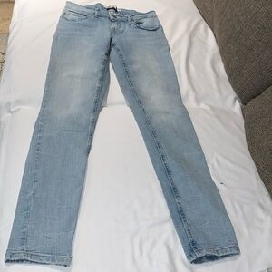 Gently Loved Levi’s Skinny Jeans